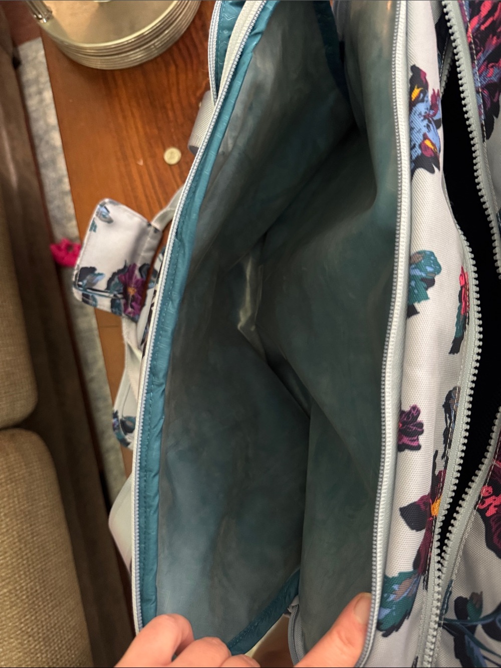 Vera Bradley ReActive Weekender Travel Bag Perennials Gray Floral - Picture 5 of 8